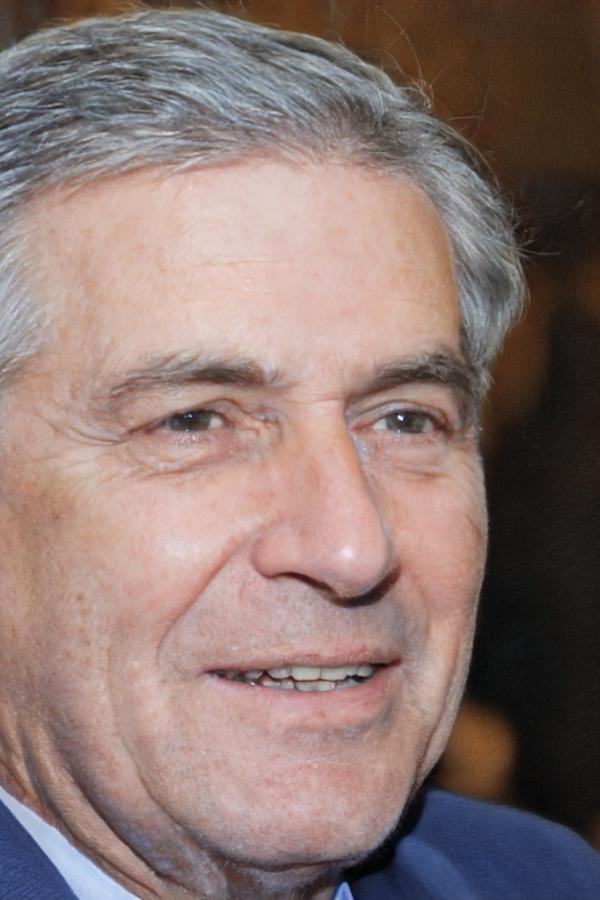 Profile picture for user rowanmudde