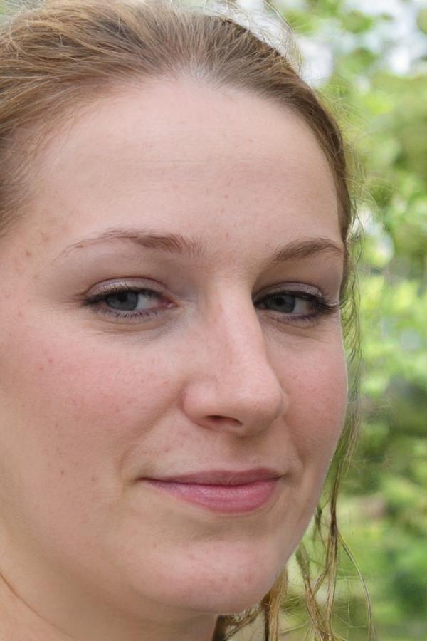 Profile picture for user laurabreg