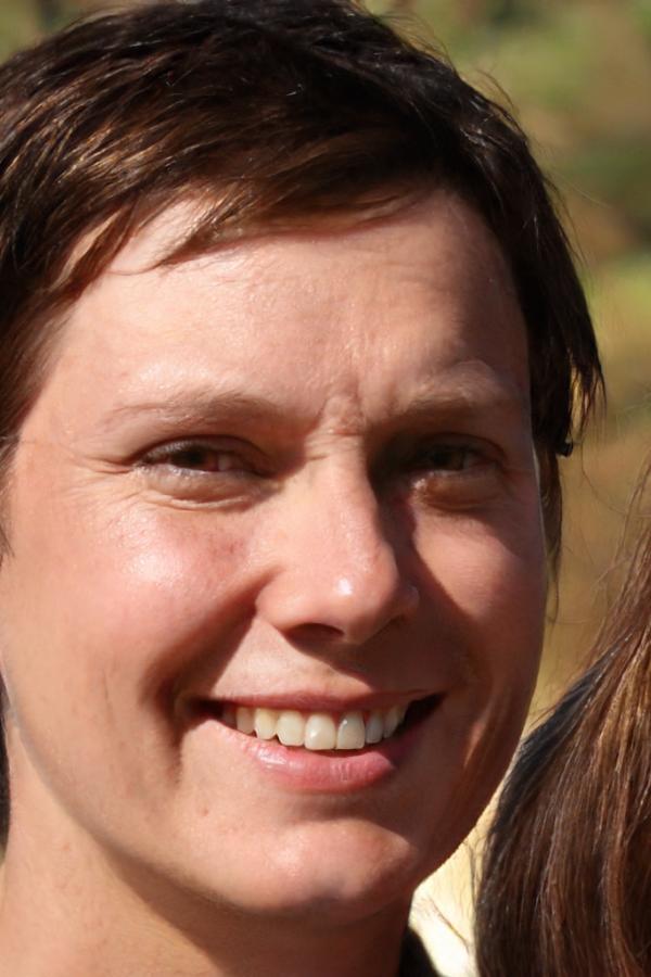 Profile picture for user hélènebessière